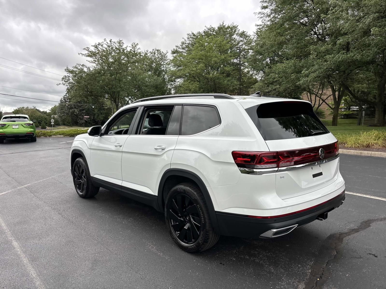 2026 Volkswagen Atlas SE