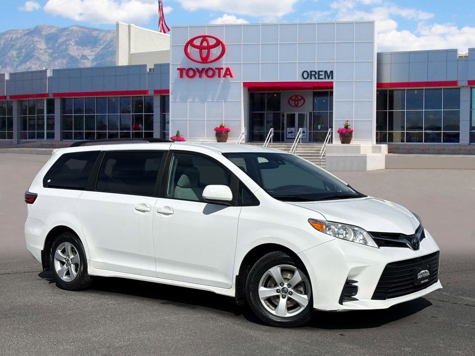 Used 2020 Toyota Sienna LE