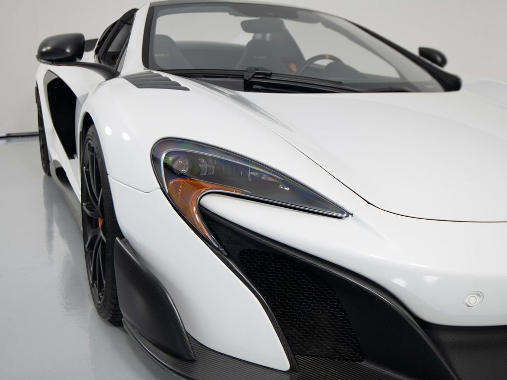 Used 2016 McLaren 675LT Spider photo 39