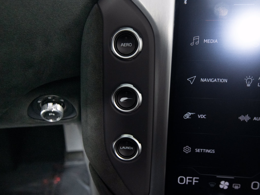 Used 2024 McLaren 750S Spider photo 25