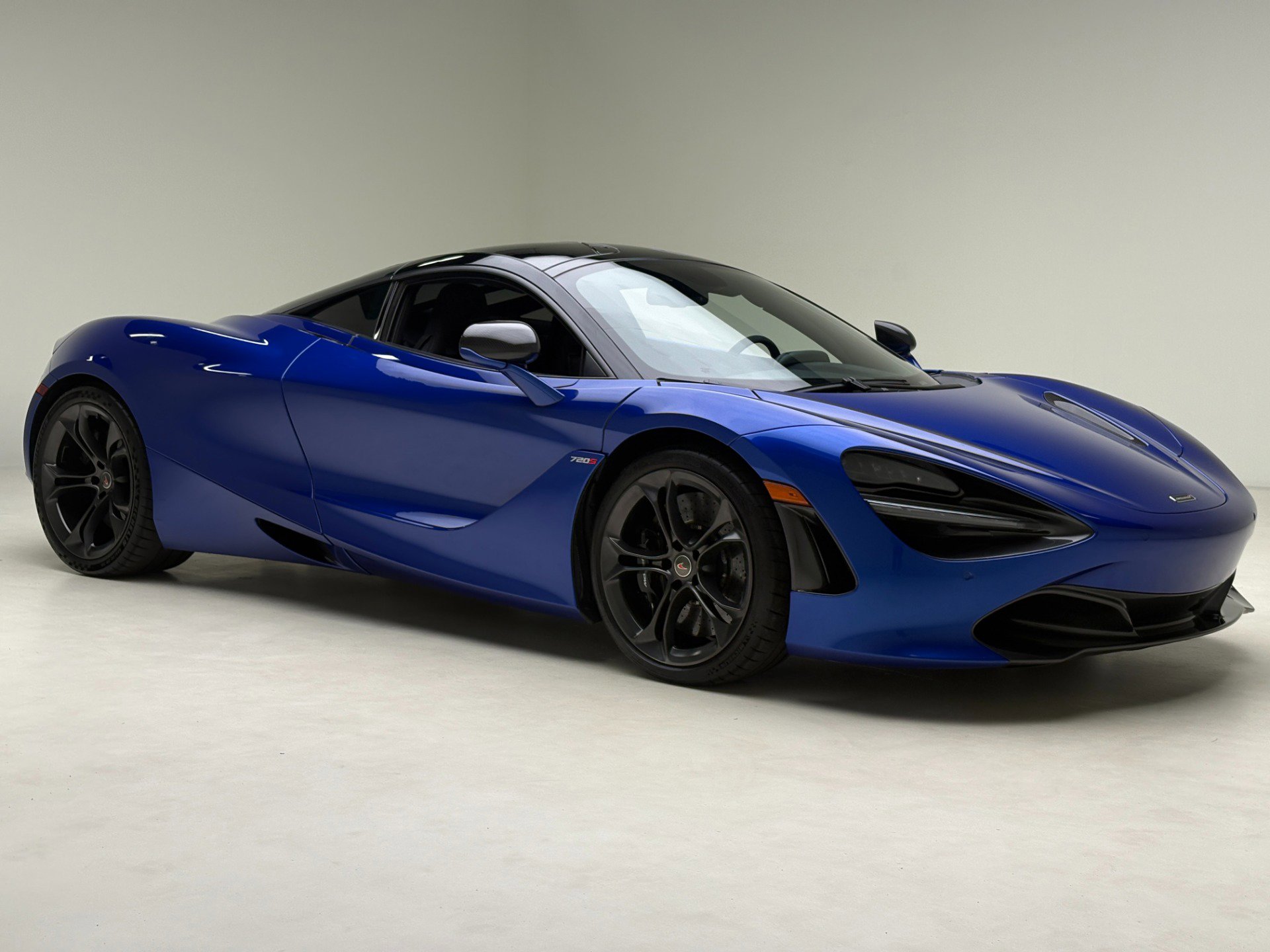 Used 2018 McLaren 720S Performance photo 16