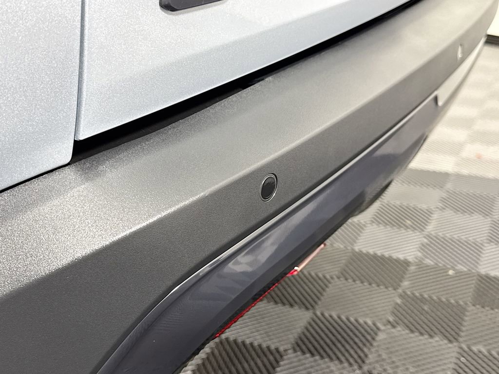 2025 Rivian R1S Adventure