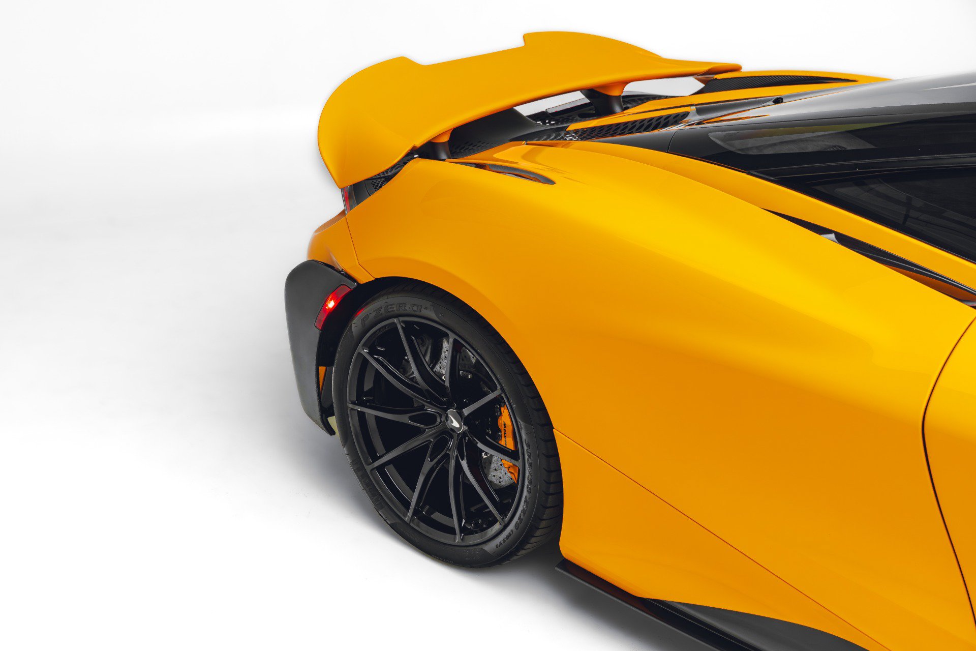 Used 2021 McLaren 765LT photo 25