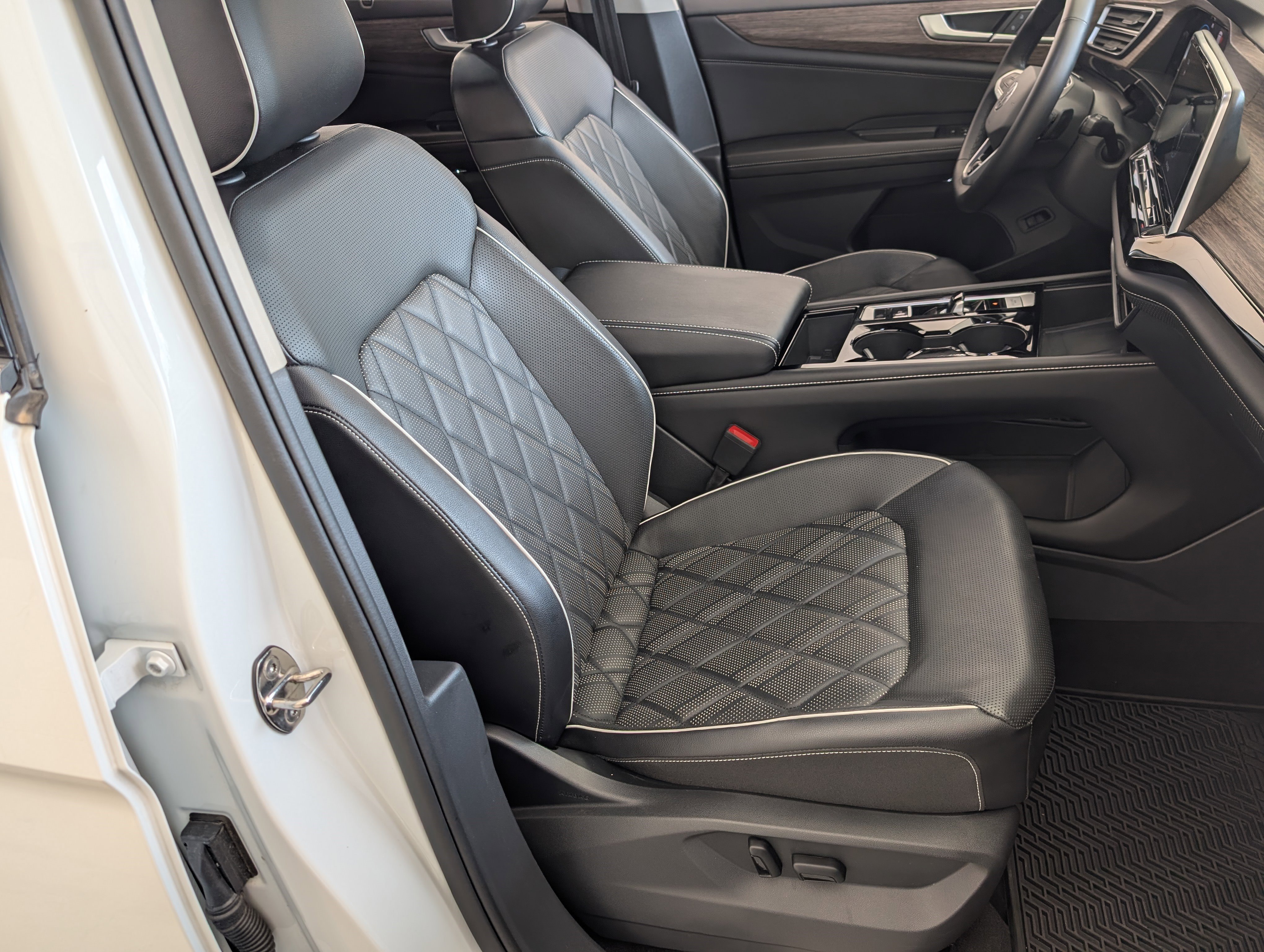 2024 Volkswagen Atlas SEL Premium R-Line