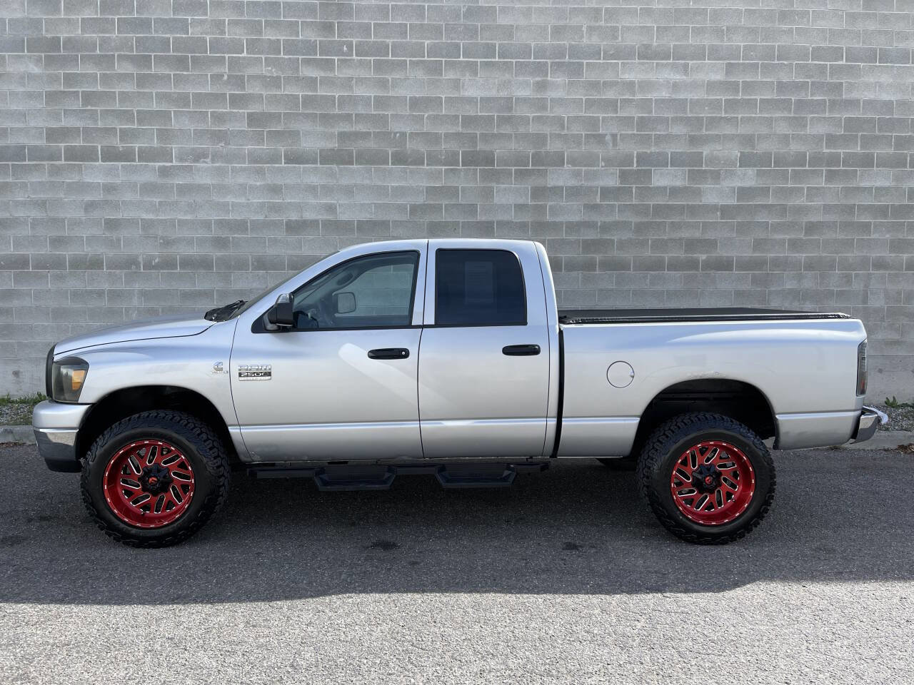 2007 Dodge Ram 2500 Truck SLT