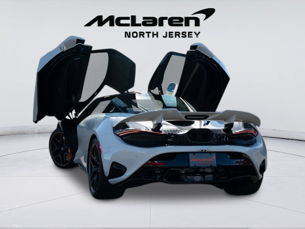 New 2026 McLaren 750S photo 14