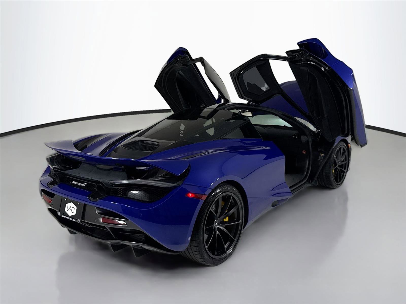 Used 2019 McLaren 720S Performance photo 40
