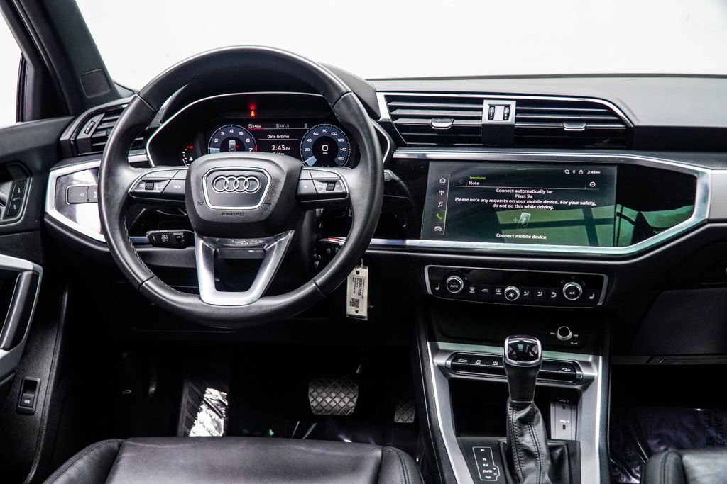 2025 Audi Q3 2.0T Premium