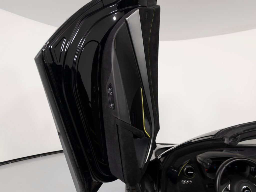 Used 2024 McLaren 750S Spider photo 11
