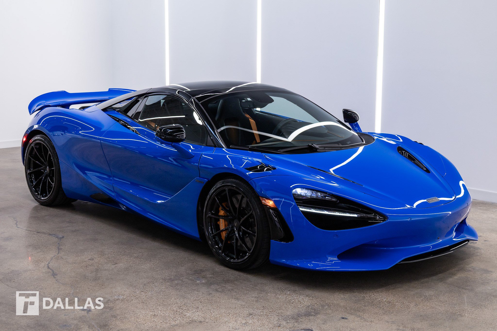 Used 2027 McLaren 750S Spider photo 16