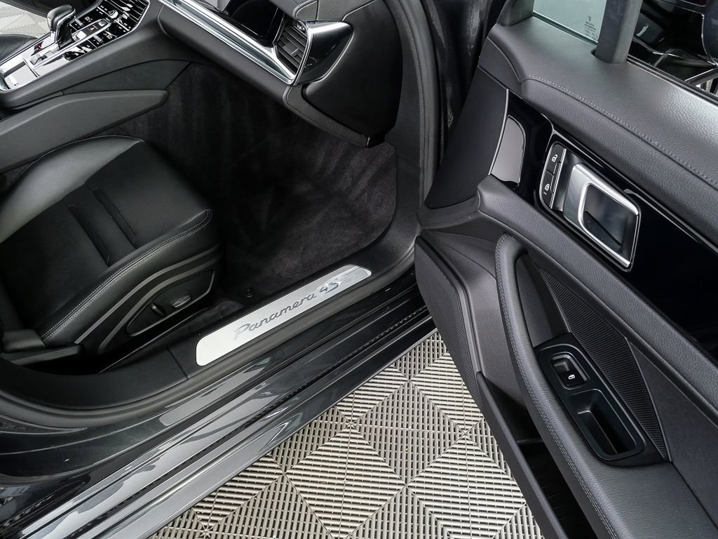 2023 Porsche Panamera 4S