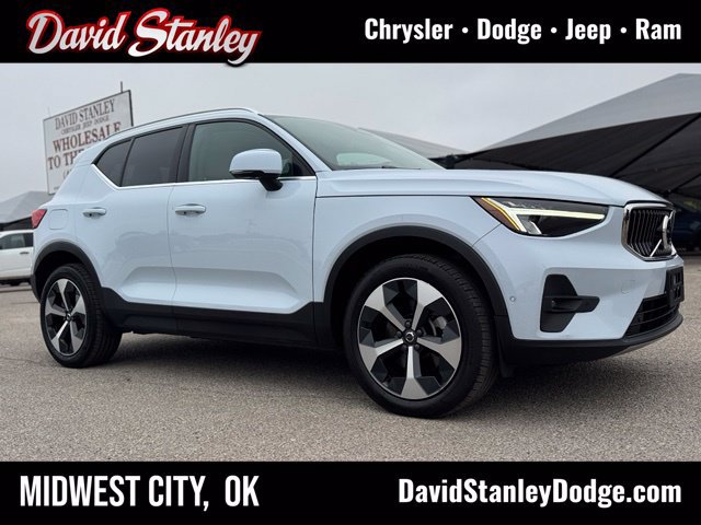 Used 2024 Volvo XC40 B5 Plus
