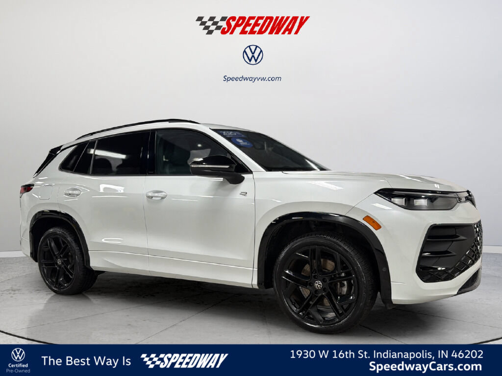 Certified 2025 Volkswagen Tiguan SE R-Line