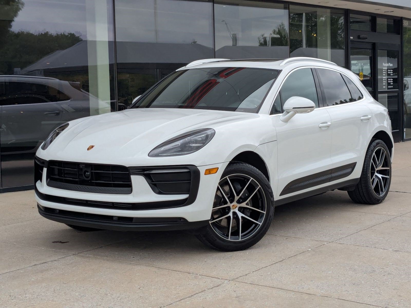 Certified 2024 Porsche Macan