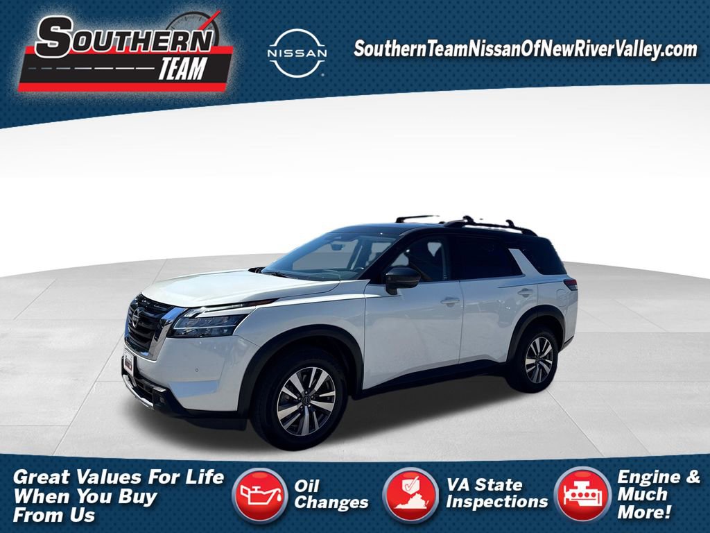 Used 2023 Nissan Pathfinder SL