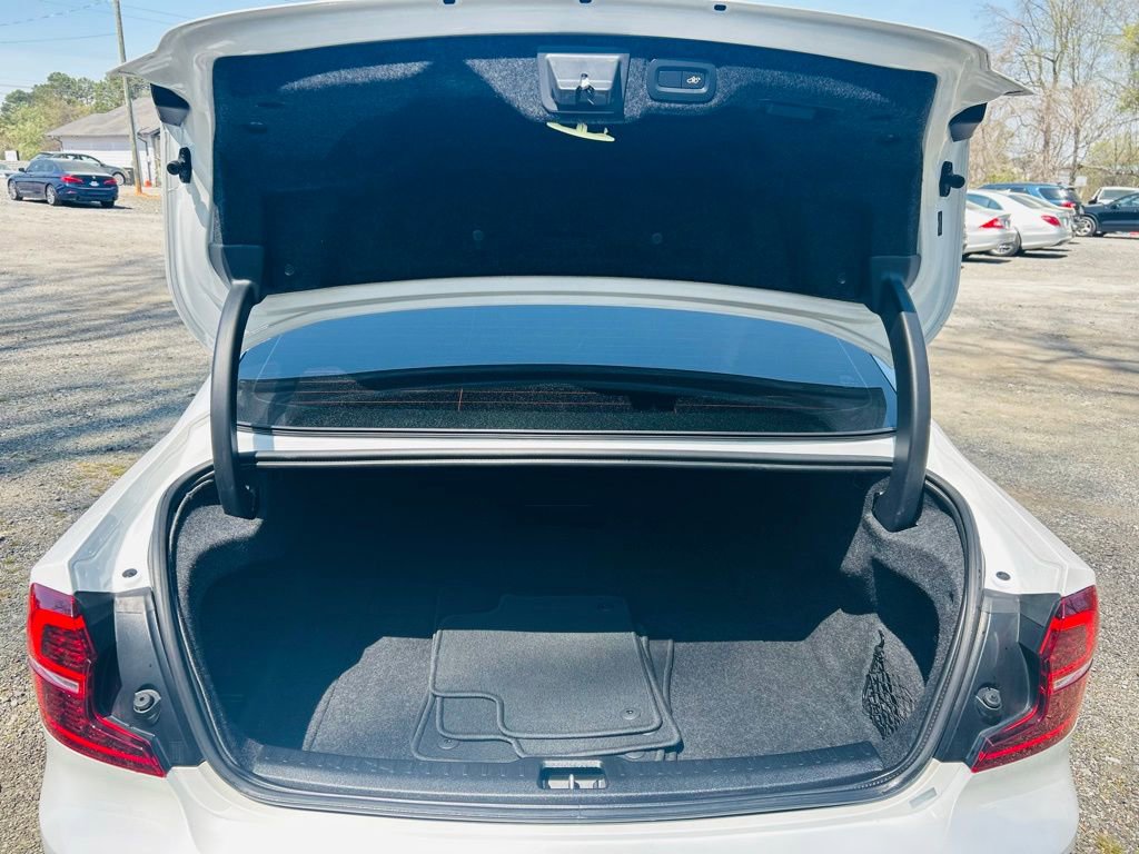 2020 Volvo S60 T5 Momentum