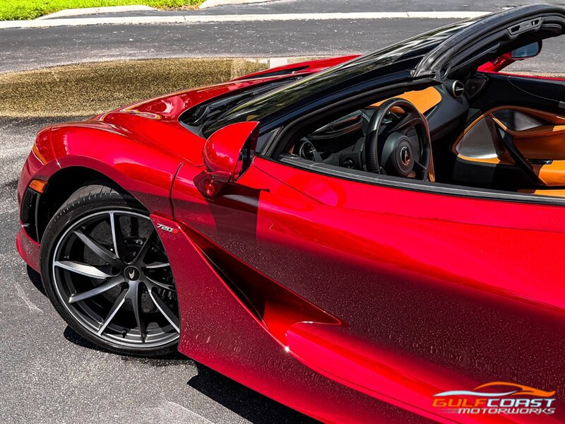 Used 2022 McLaren 720S Spider photo 46