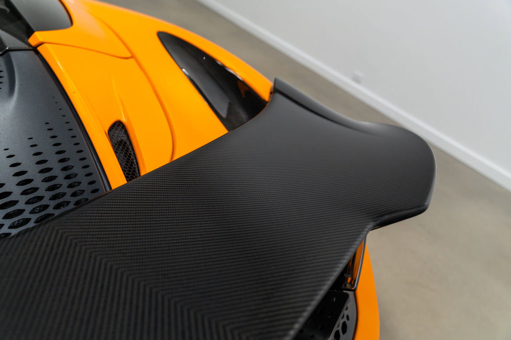 Used 2022 McLaren 765LT photo 9