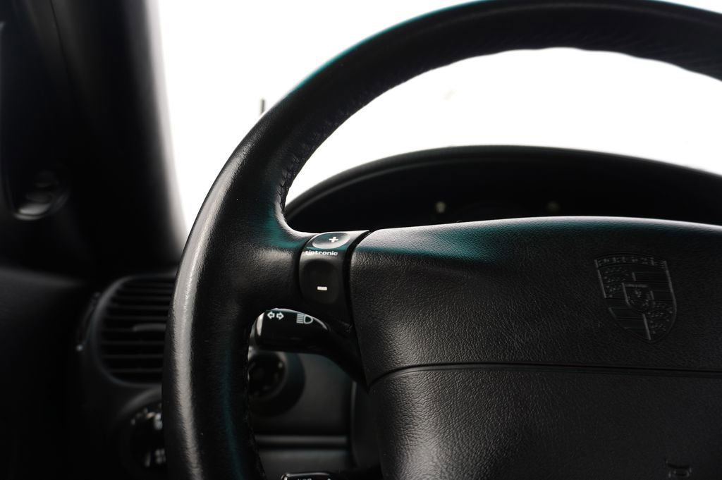 2001 Porsche 911 Carrera