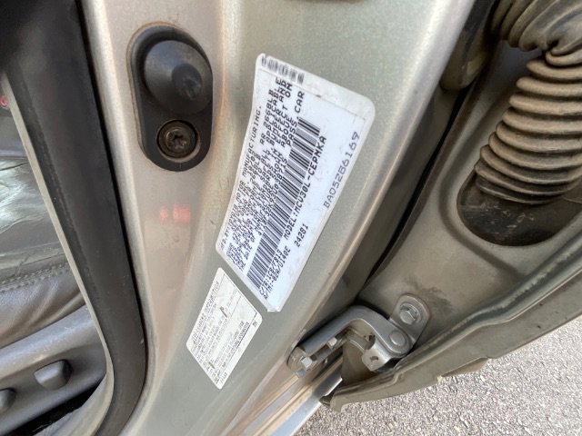 2003 Toyota Camry XLE V6 4AT's photo