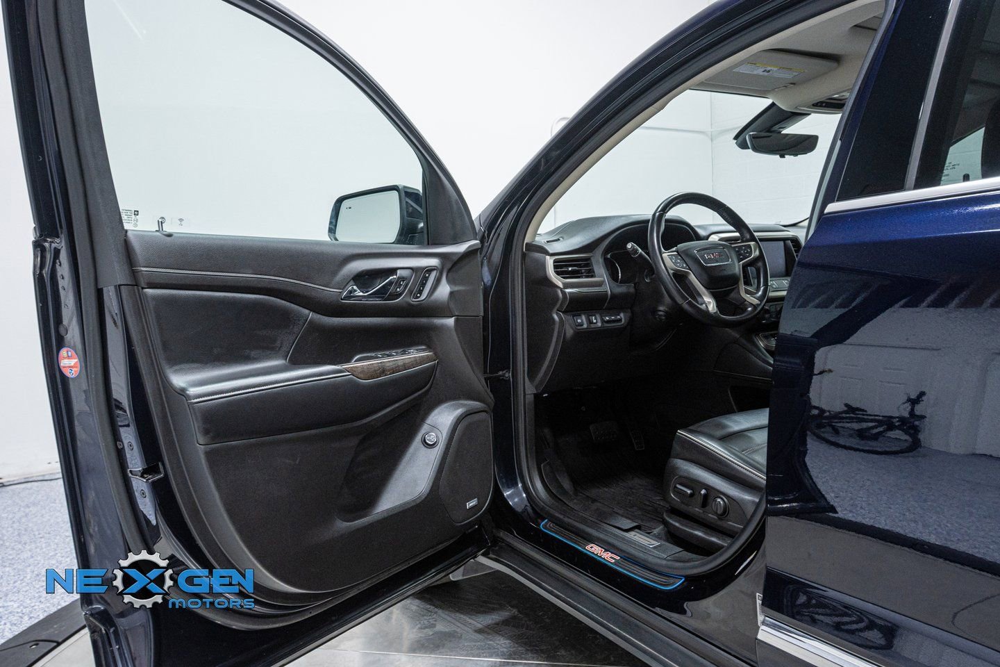 2021 GMC Acadia Denali