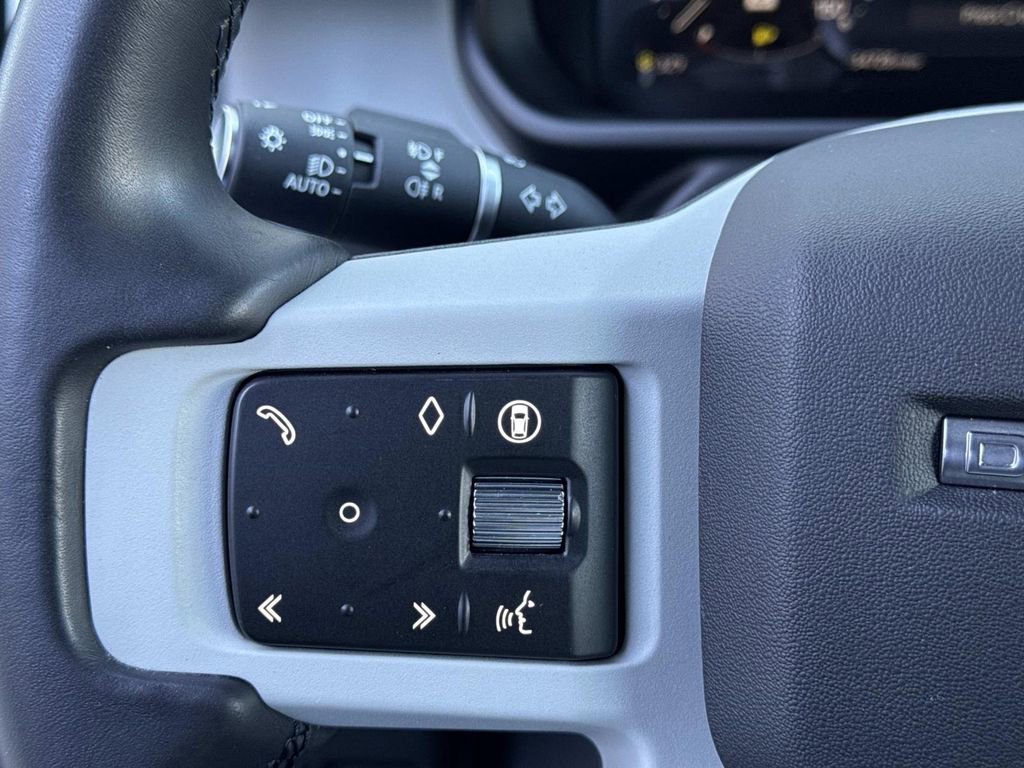 2024 Land Rover Defender 110 S