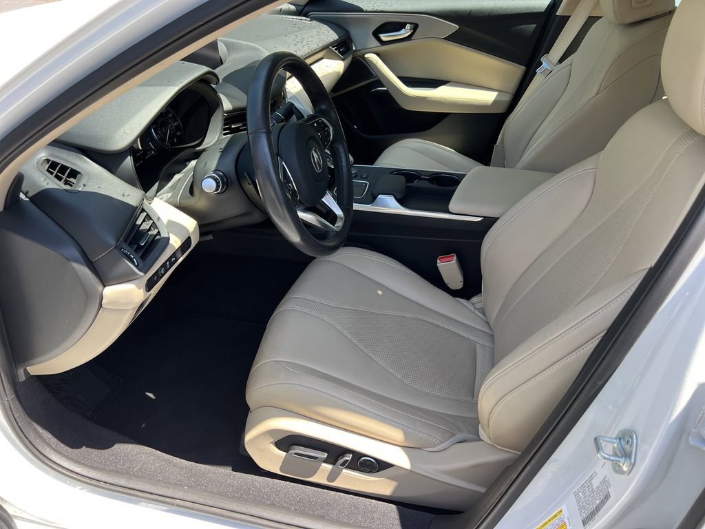 2023 Acura TLX w/ Technology Package