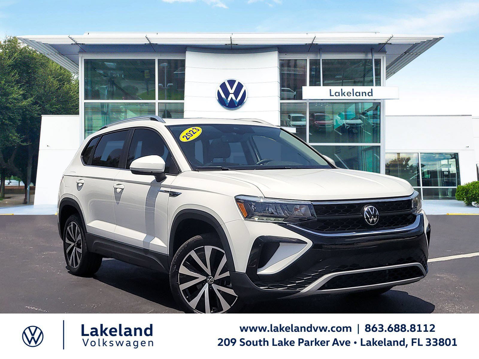 Used 2023 Volkswagen Taos SE w/ Panoramic Sunroof Package