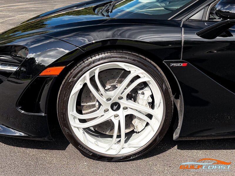 Used 2024 McLaren 750S Spider photo 38
