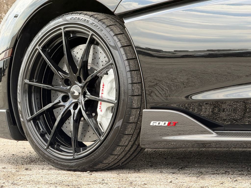 Used 2019 McLaren 600LT photo 45