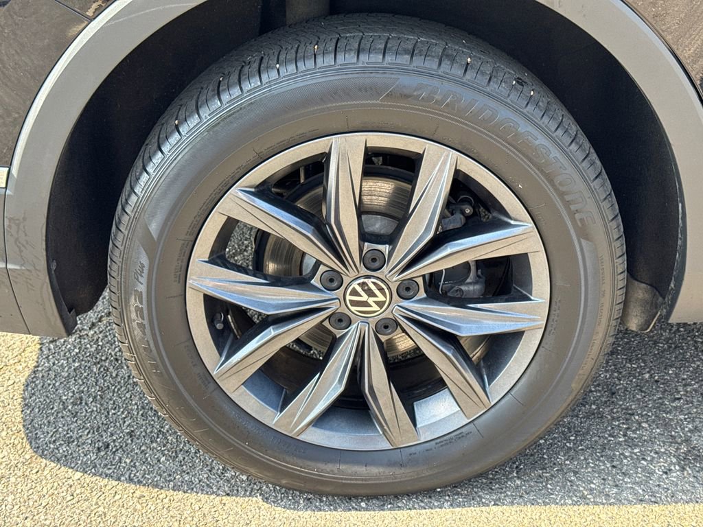 2023 Volkswagen Tiguan SE