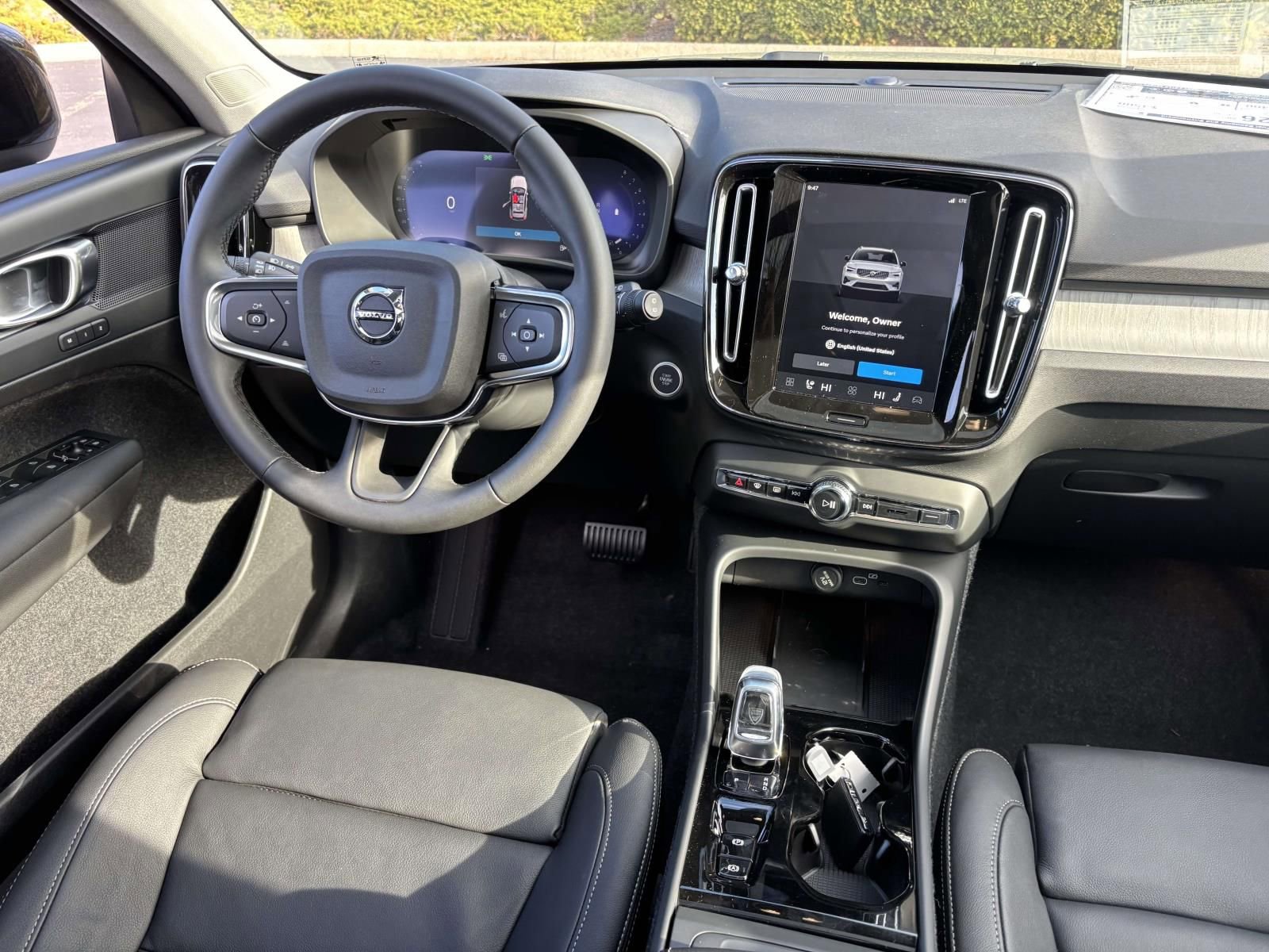 2026 Volvo Xc40 B5 Plus