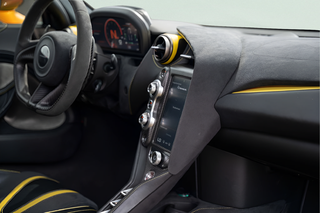 Used 2018 McLaren 720S photo 44
