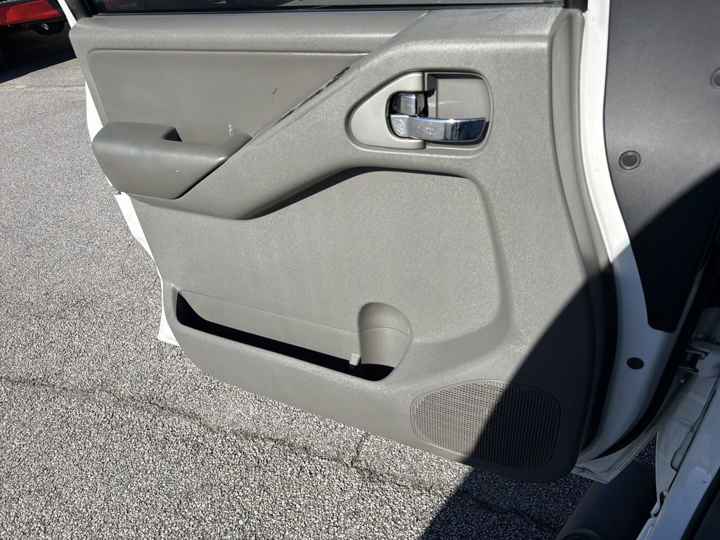 2011 Nissan Frontier SL