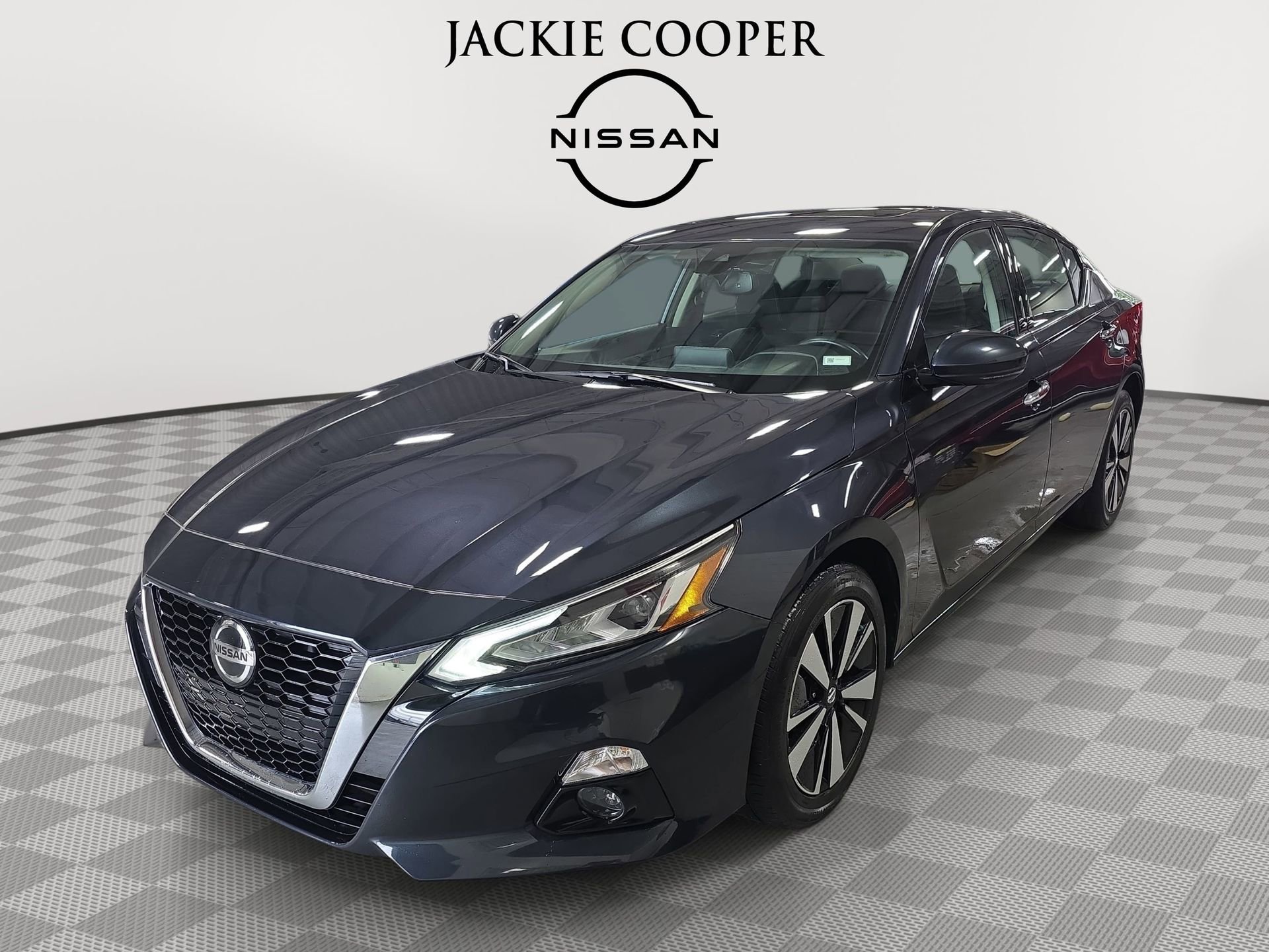 Used 2020 Nissan Altima 2.5 SV