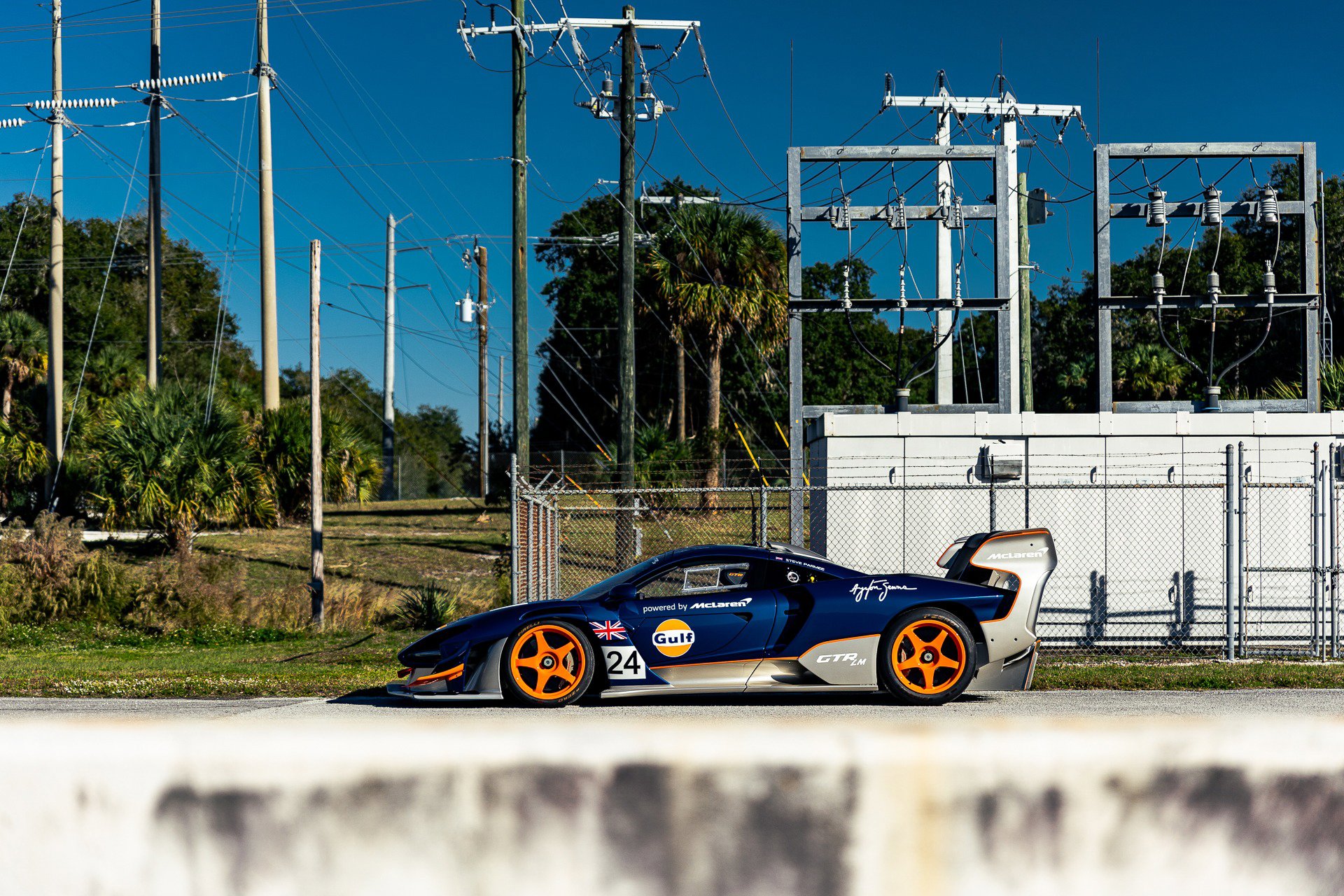 Used 2020 McLaren Senna photo 27