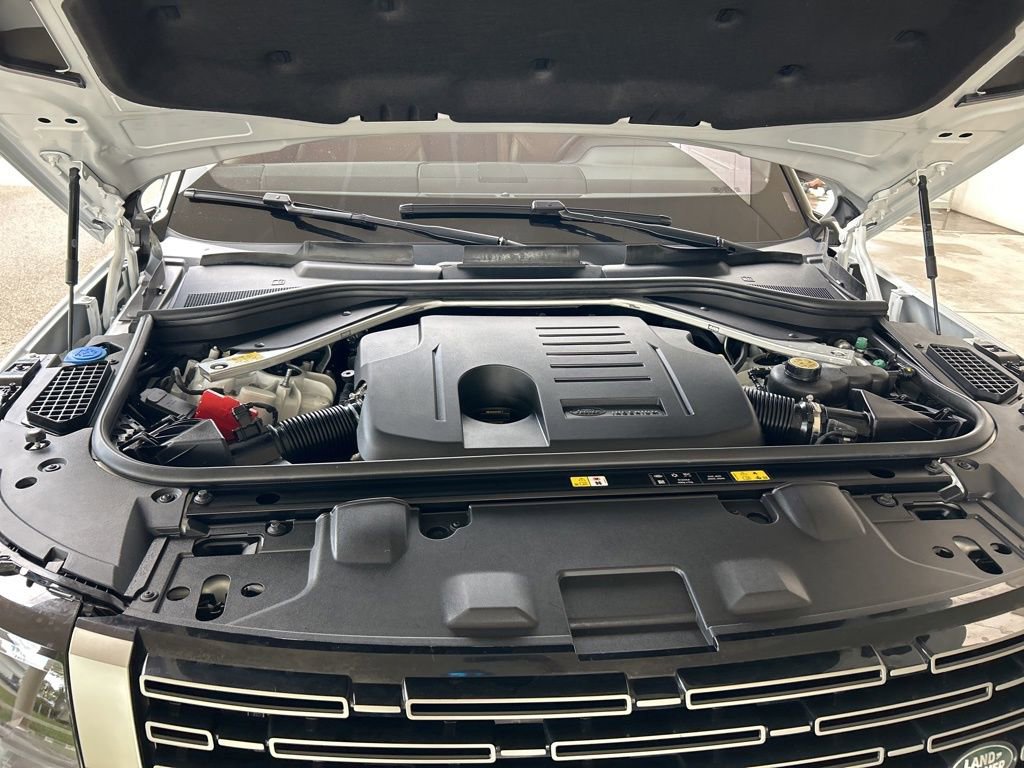 2023 Land Rover Range Rover SE