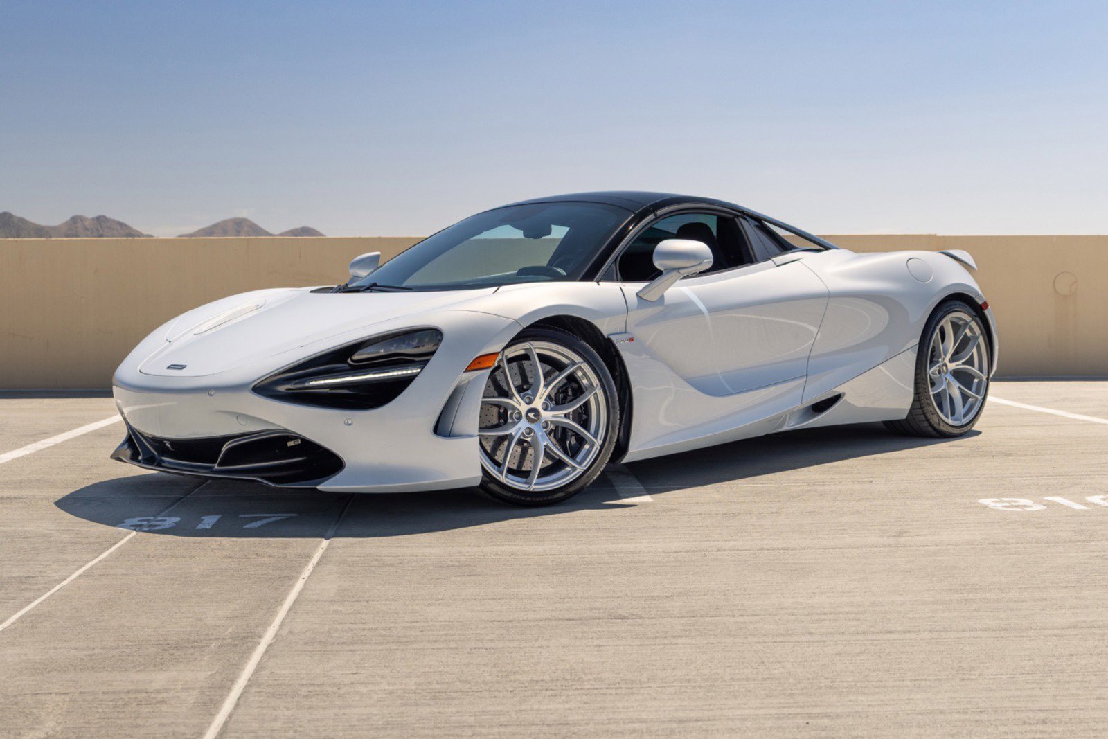 Used 2020 McLaren 720S Spider photo 13