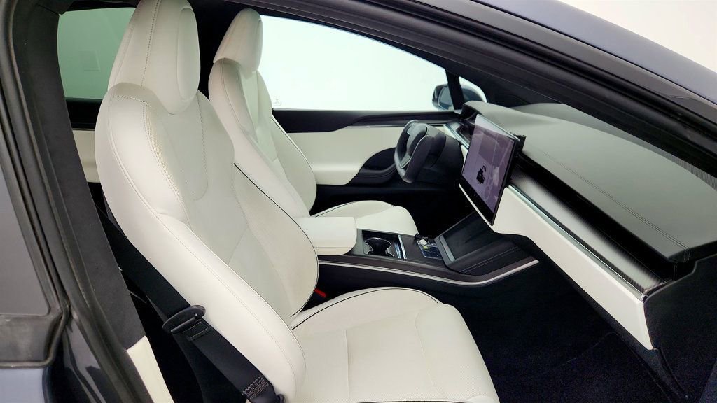 2022 Tesla Model X Plaid