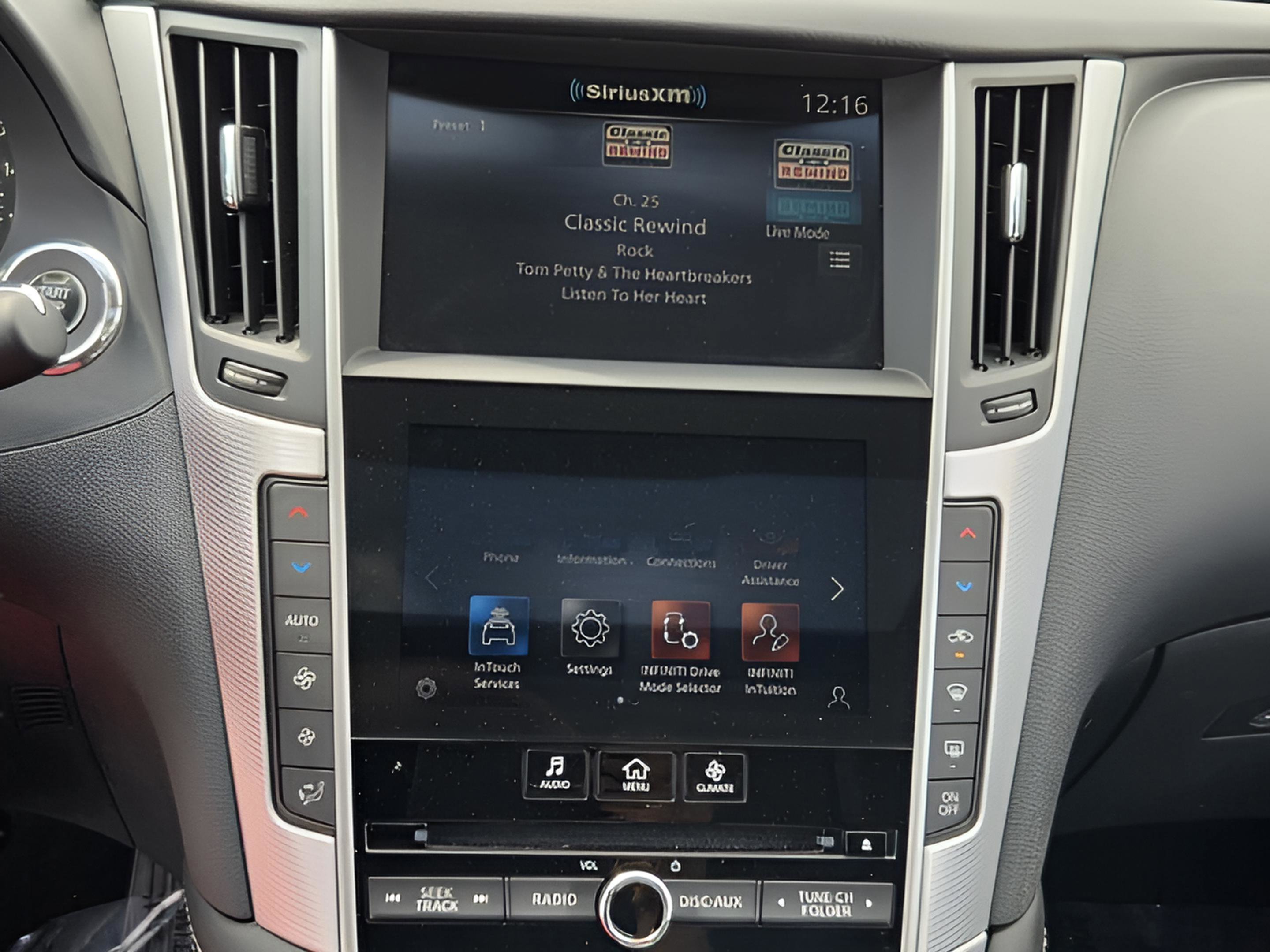 2023 INFINITI Q50 Luxe