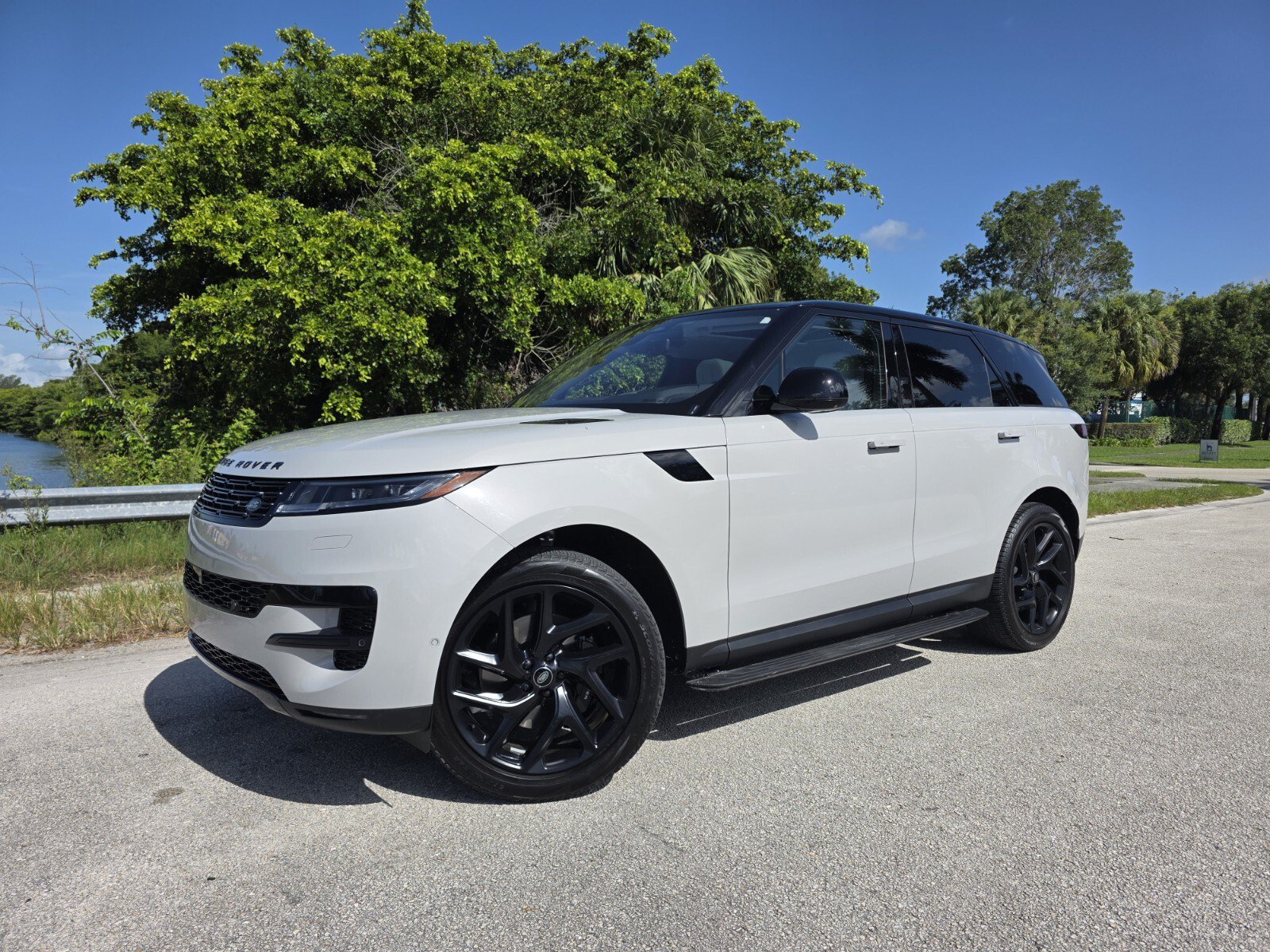 Certified 2023 Land Rover Range Rover Sport SE