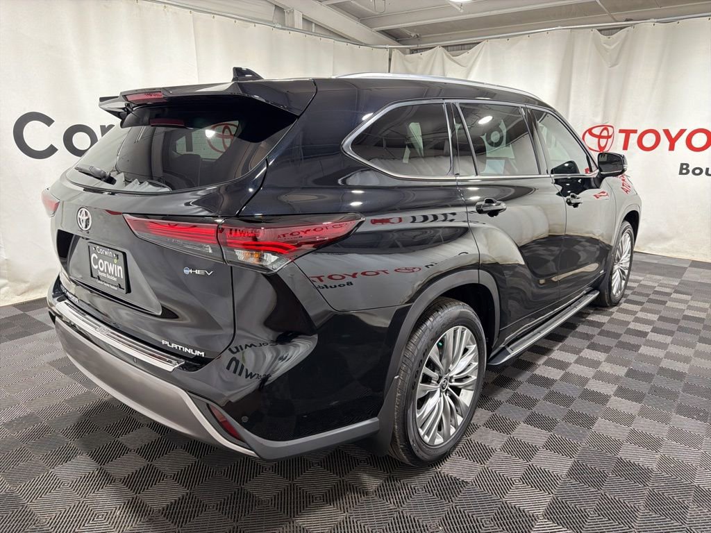 2026 Toyota Highlander Platinum