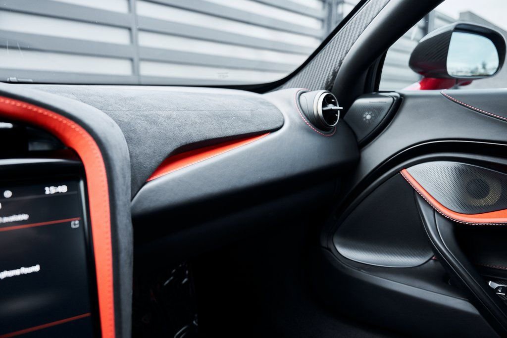 Used 2021 McLaren 720S Performance photo 75