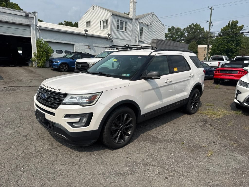 Certified 2017 Ford Explorer XLT w/ Equipment Group 202A