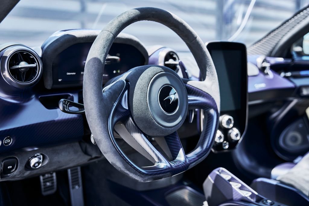 Used 2019 McLaren Senna photo 46