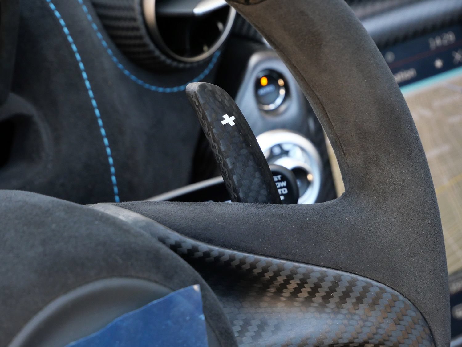 Used 2022 McLaren 765LT photo 12