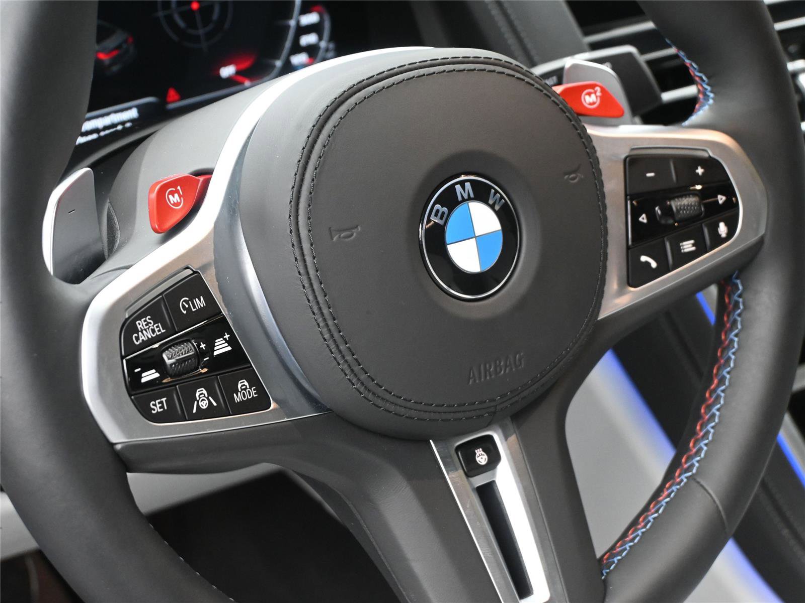 2025 BMW M8 Competition