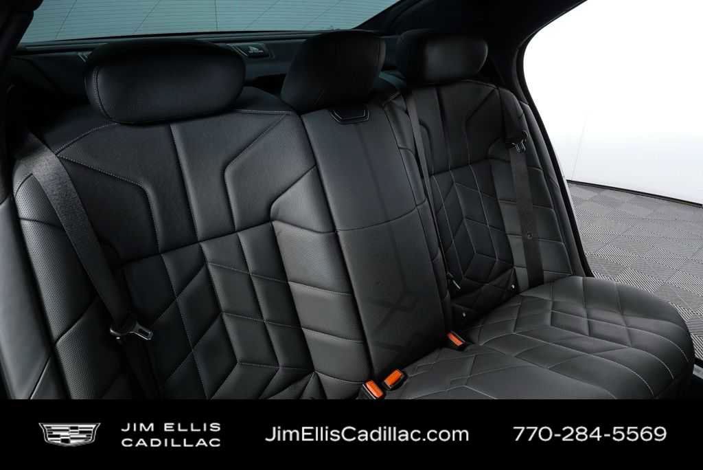 2023 BMW 760i xDrive