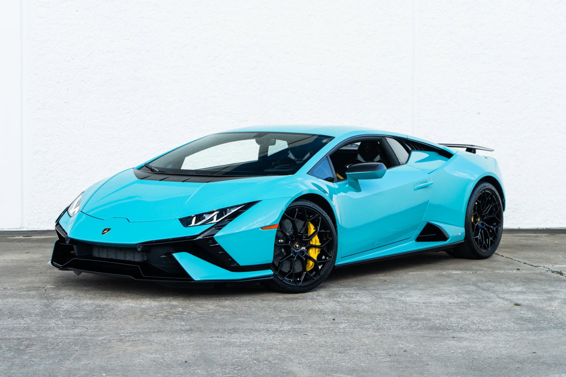 Used 2023 Lamborghini Huracan Tecnica