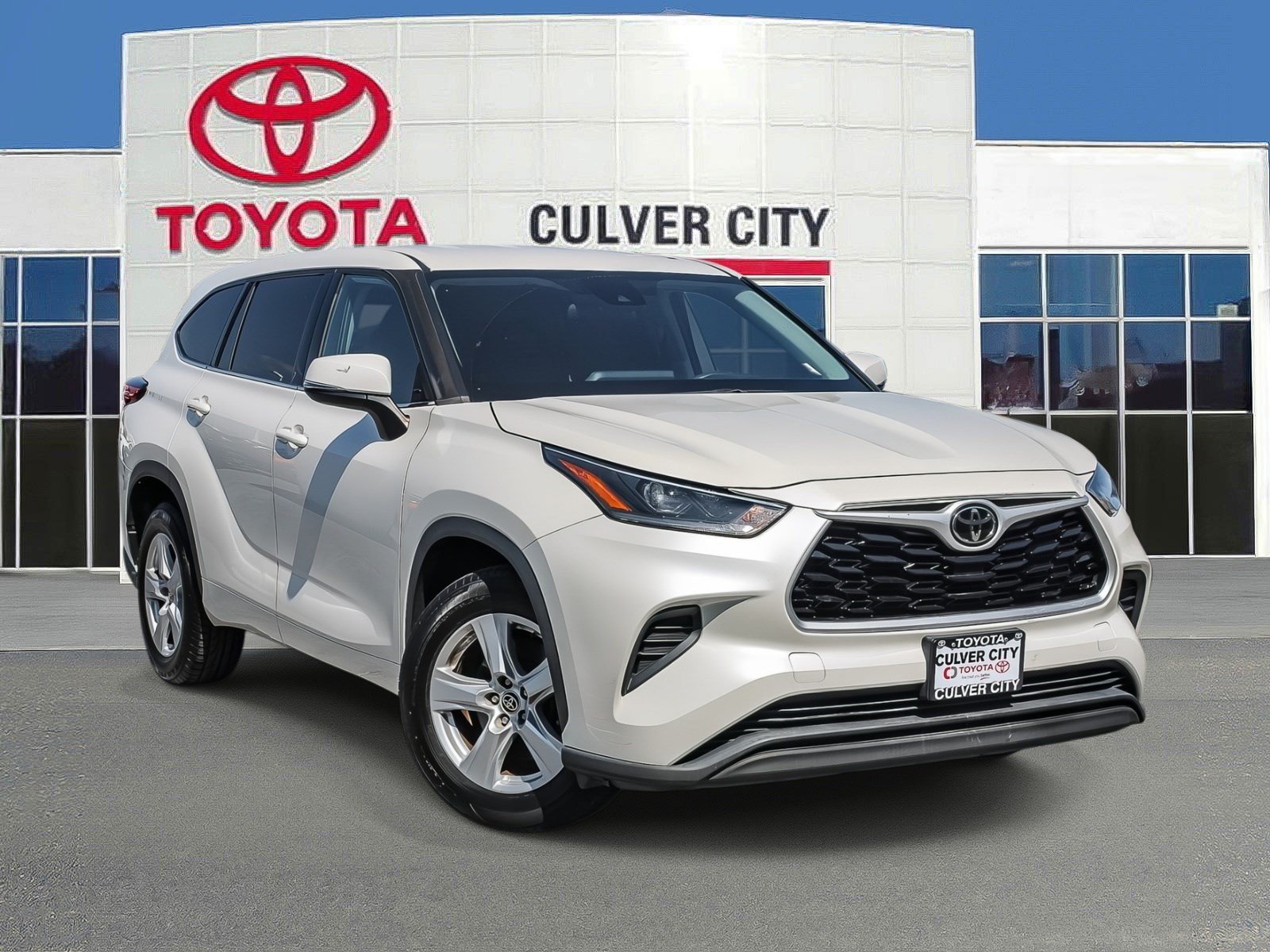Used 2021 Toyota Highlander L